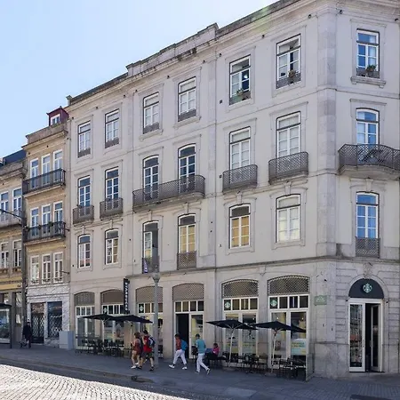 Luz Da Mouzinho, Downtown Oporto